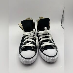 Converse Kids' Chuck Taylor All Star High Top, Black, kids size 2 New